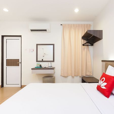 Zen Rooms Pertam Jaya Малакка Экстерьер фото